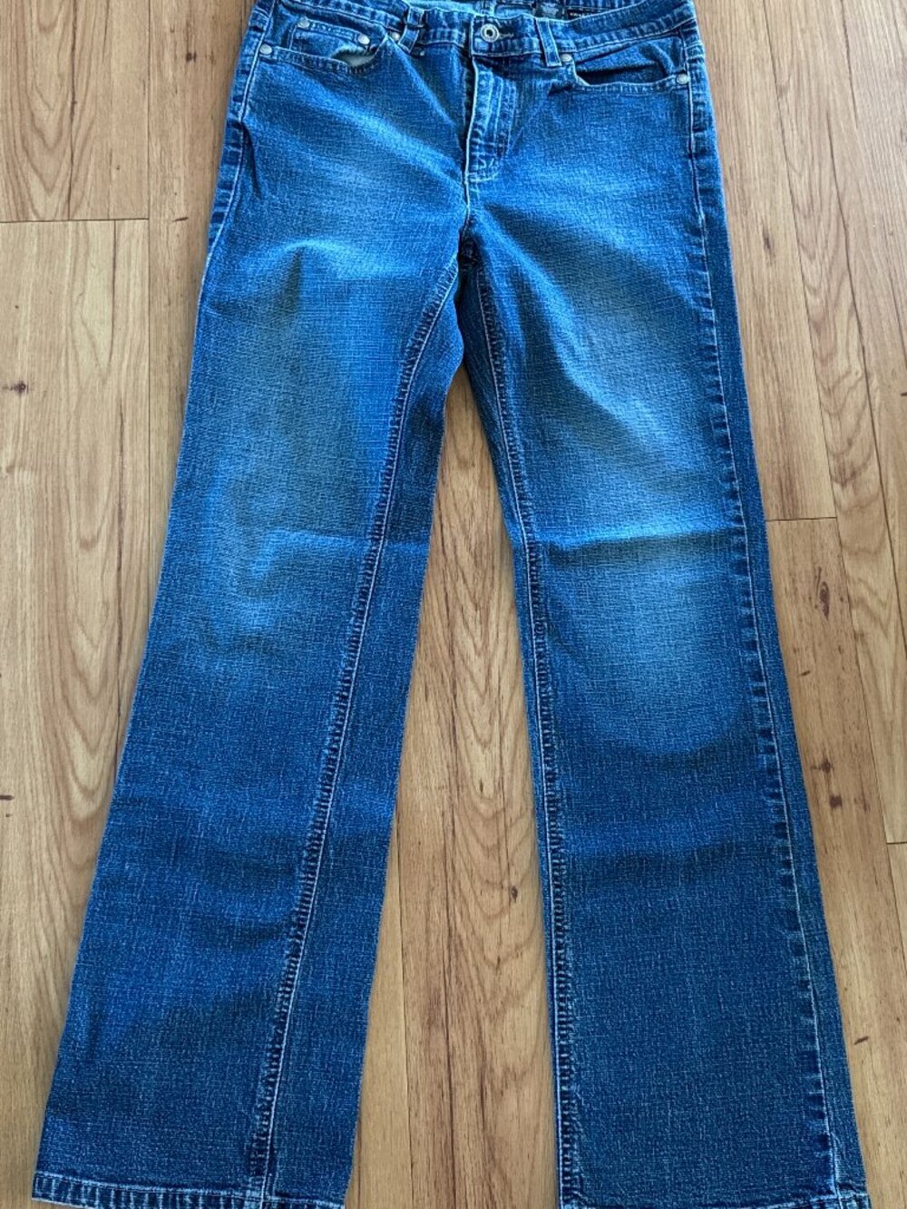 DKNY East Village Straight Blue Jean Sz 10 Stretch Medium Wash